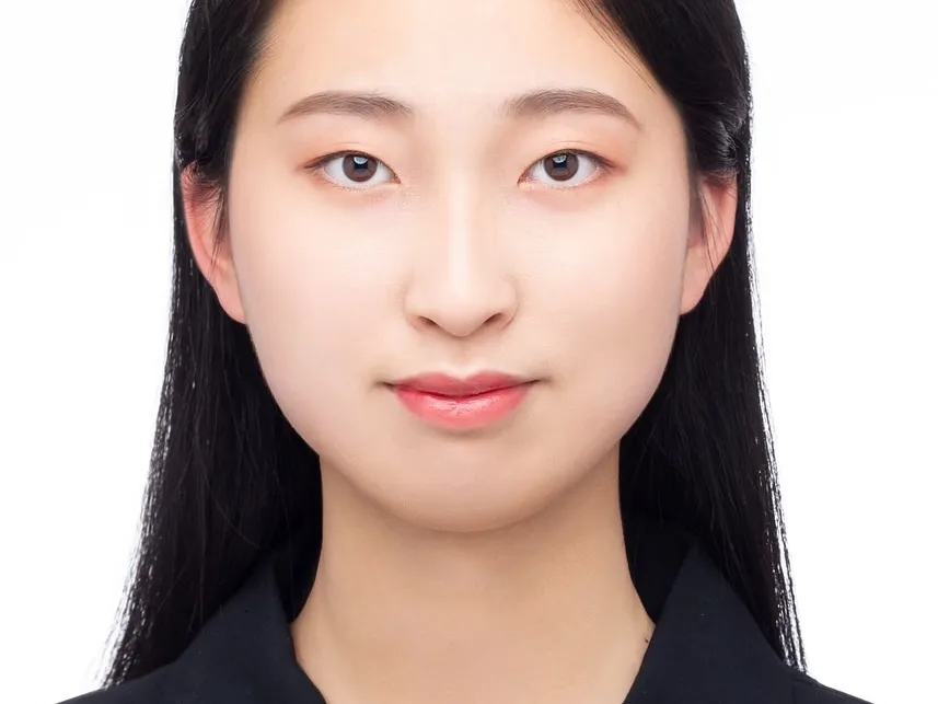 Headshot of Guangbo Chen '25