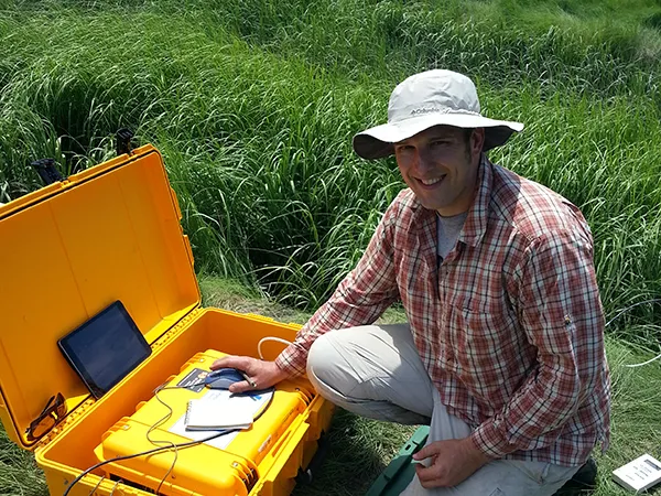 Associate Professor of Biology Thomas Mozdzer