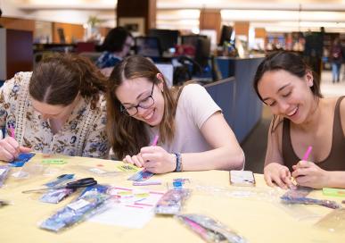 Student Engagement - Clubs - Arts & Crafts