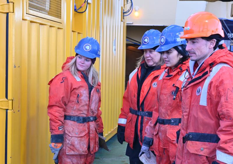 Rachel, Julie and other researchers.