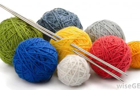 knitting needles and yarn