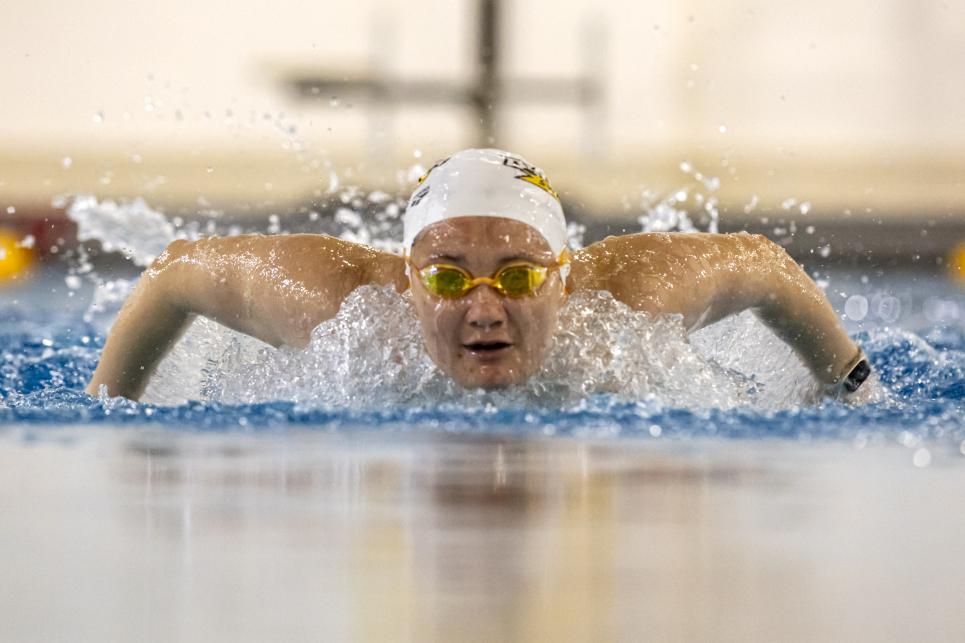 Jane Farrell swimming