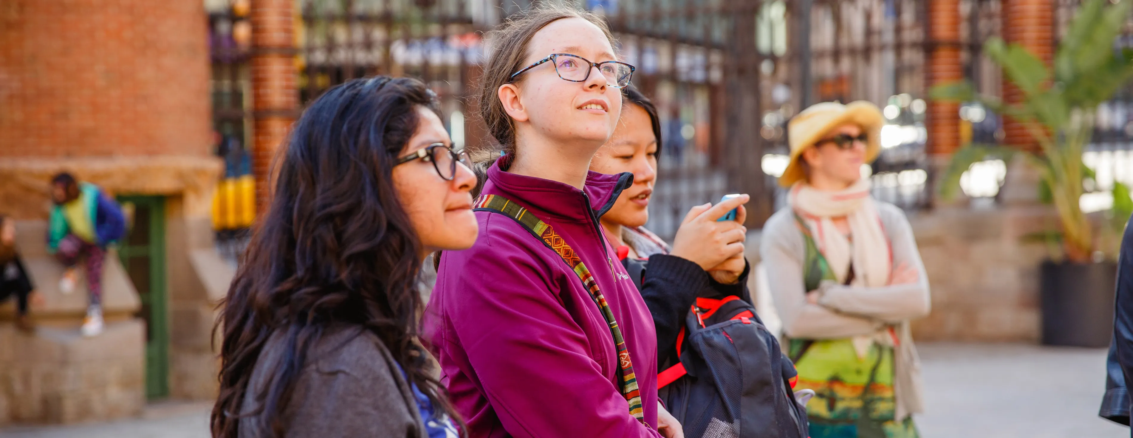 Bryn Mawr College 360 Program students explore Barcelona