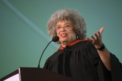 Author and Activist Angela Davis gives Class of 2018 Commencement address.