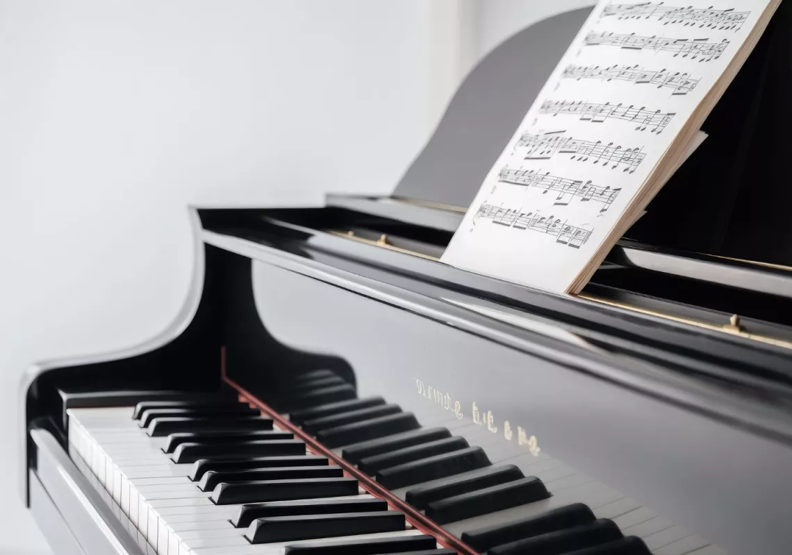 Piano stock
