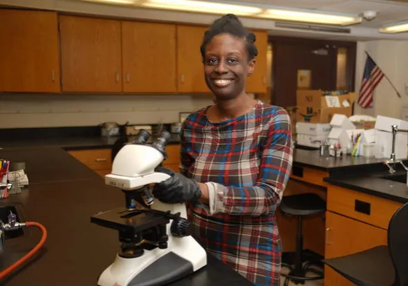 Francine Morris '00
